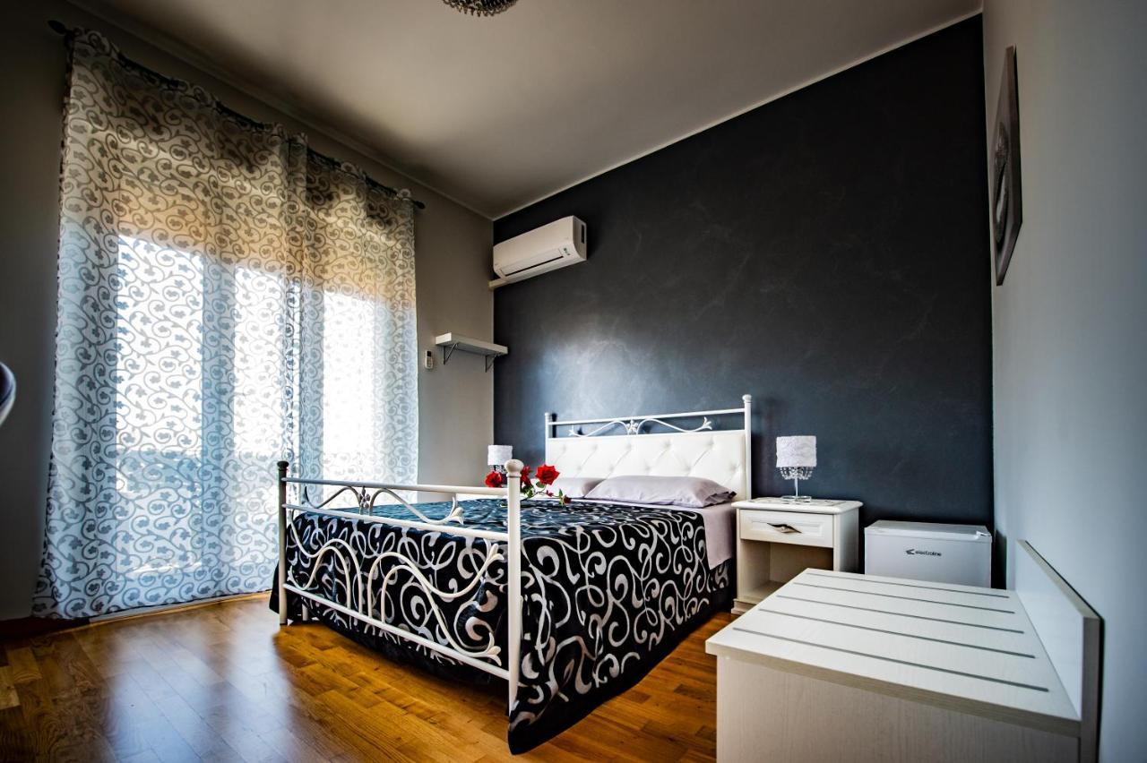Bnb Cheope Сиракуза Екстериор снимка